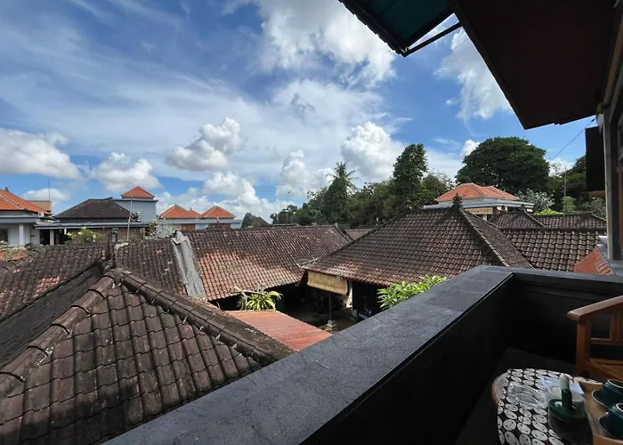 Twowi House